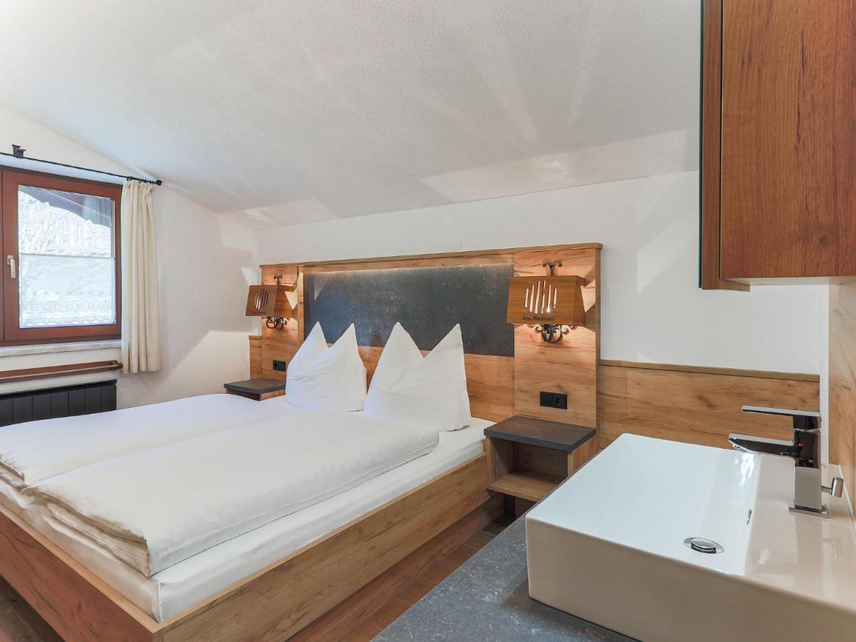 Beautiful Apartment In Brixen In The Thale Бріксен-ім-Тале Екстер'єр фото